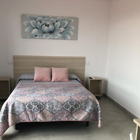 Hostal La Taurina Santa Olalla  Bagian luar foto