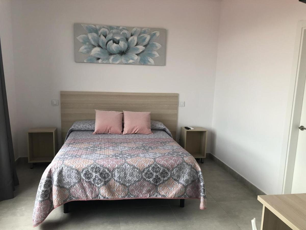 Hostal La Taurina Santa Olalla  Bagian luar foto