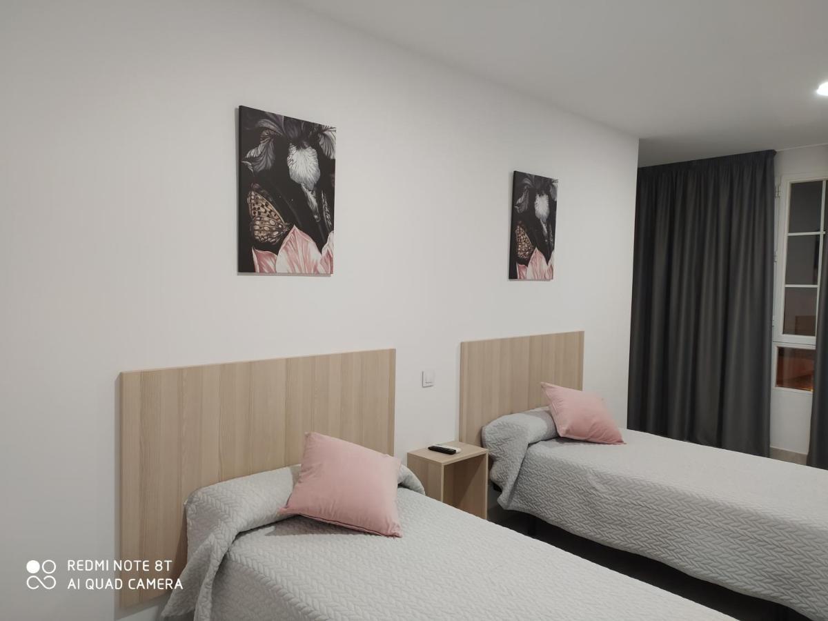 Hostal La Taurina Santa Olalla  Bagian luar foto